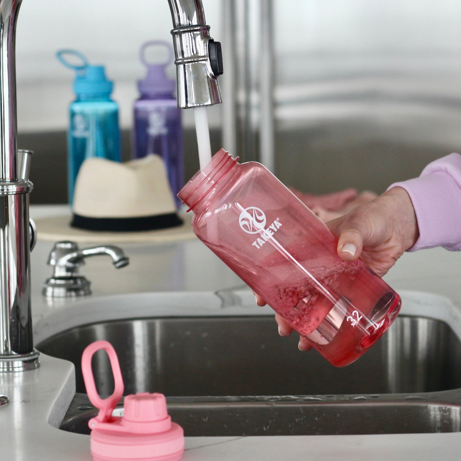 32oz Flutter Pink